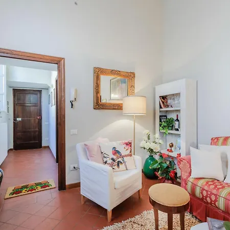 Apartamento The Garden Along The Stream, Romantic Lucca
